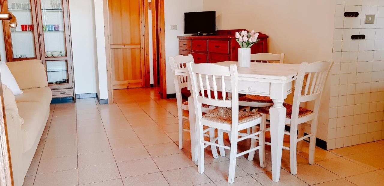 Casa A Schiera Le Tonnare - Affitti Brevi Italia Apartment Stintino Luaran gambar