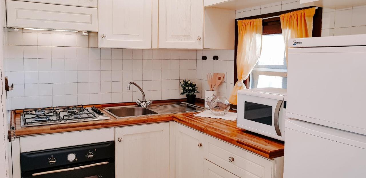 Casa A Schiera Le Tonnare - Affitti Brevi Italia Apartment Stintino Luaran gambar