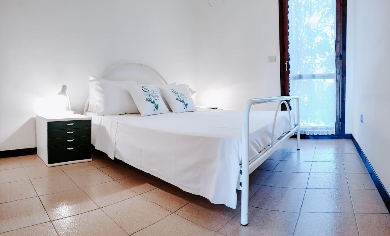 Casa A Schiera Le Tonnare - Affitti Brevi Italia Apartment Stintino Luaran gambar